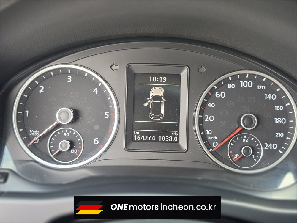 티구안 2.0 TDI 계기판 주행거리 164,274 km